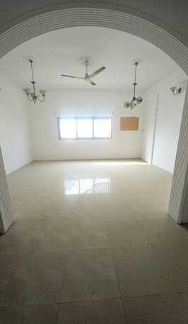 Jidhafs, Apartments/Houses, BHD 180/month,  2 BR,  2 Bedroom Unfurnished Flat For Rent Without Ewa