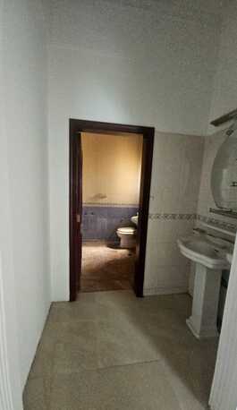 Jidhafs, Apartments/Houses, BHD 180/month,  2 BR,  2 Bedroom Unfurnished Flat For Rent Without Ewa