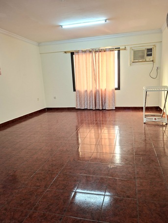 Gudaibiya, Apartments/Houses, BHD 200/month,  2 BR,  Semi Furnished 2BHK Without Ewa In Gudaibiya,Parking,Neat & Clean,all Exclusive @ 35547951