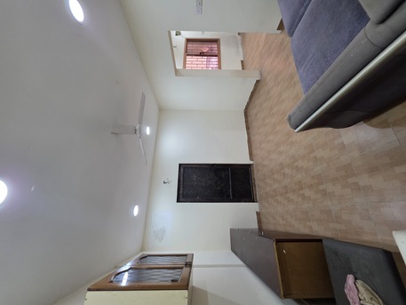 Manama, Apartments/Houses, BHD 180/month,  1 BR,  - Neet & Clean Semi Furnished 1 BHK Flat With Ewa @180/BD In MANAM