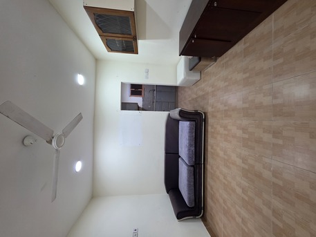 Manama, Apartments/Houses, BHD 180/month,  1 BR,  - Neet & Clean Semi Furnished 1 BHK Flat With Ewa @180/BD In MANAM
