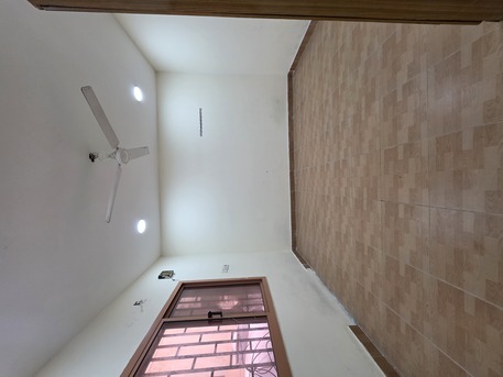 Manama, Apartments/Houses, BHD 180/month,  1 BR,  - Neet & Clean Semi Furnished 1 BHK Flat With Ewa @180/BD In MANAM