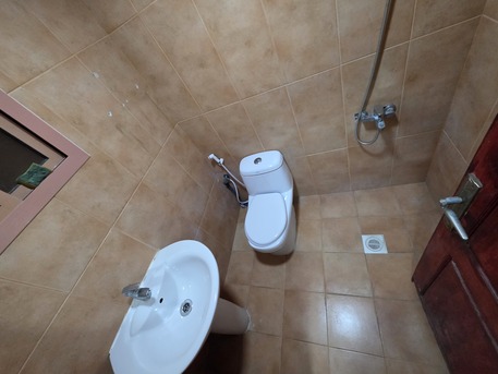 Manama, Apartments/Houses, BHD 180/month,  1 BR,  - Neet & Clean Semi Furnished 1 BHK Flat With Ewa @180/BD In MANAM