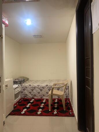 Juffair, Bedspace Available, BHD 50/month,  Bes Space For Boy