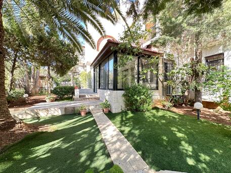 Abdoun, Apartments/Houses, JOD 20000/year,  Furnished,  3 BR,  200 Sq. Meter,  Ground Floor Apartment For Rent In Abdoun