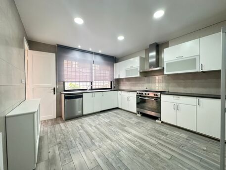 Abdoun, Apartments/Houses, JOD 20000/year,  Furnished,  3 BR,  200 Sq. Meter,  Ground Floor Apartment For Rent In Abdoun