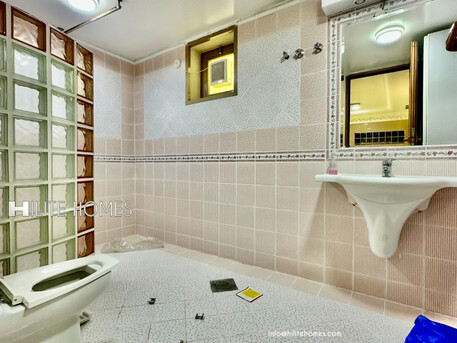 Kuwait City, Villas, KWD 2200,  Spacious 7-Bedroom Villa For Rent In Adan