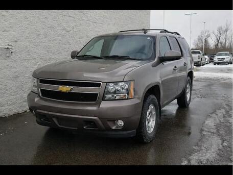 Al Malaz, Vehicles, Cars & Trucks , SAR 40000,  Chevrolet Tahoe,  2014,  Automatic,  264000 KM,   For Sale
