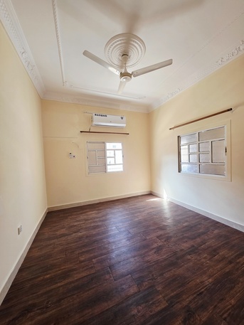 Hoora, Apartments/Houses, BHD 230/month,  2 BR,  - Very Neet & Clean Semi Furnished 2 BHK Flat With Unlimited Ewa @230/BD In Hoora