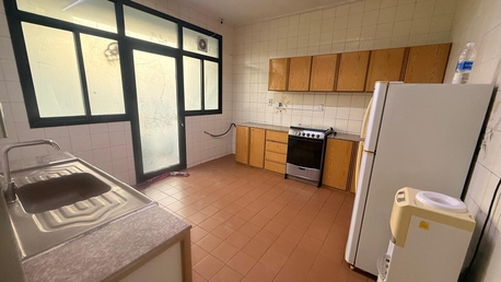 Hoora, Apartments/Houses, BHD 200,  1 BR,  1Bath,Ewa,parking,S-pool,balcony,fully Furnished Flat Rent Hoora.All Inclusive@33112437