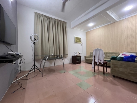 Mahooz, Apartments/Houses, BHD 290/year,  2 BR,  EXCELLENT 2 BHK FULLYFURNISHED NEAR BUASHIRA GARDEN CONTACT 66942050