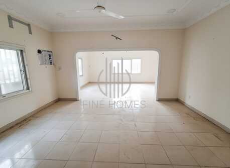 Manama, Commercial Villas, BHD 500,  Commercial Purpose | 300 Sqm | Prime Location 66699914