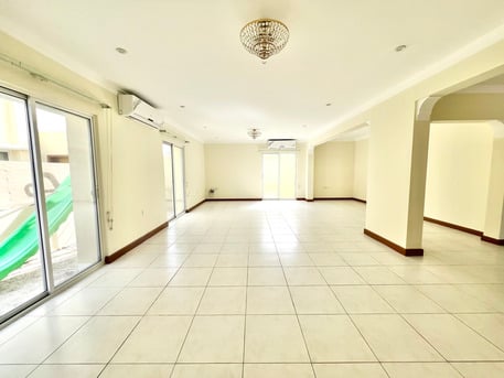 Saar, Villas, BHD 600,  320 Sq. Meter,  Family 3BR + Maid&rsquo;s Room Villa With Private Pool & Garden For Rent In Saar