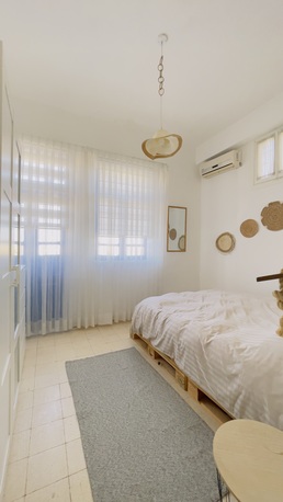 Amman, Apartments/Houses, JOD 550/month,  2 BR,  85 Sq. Meter,  Two-bedroom / One-bathroom Apartment In Jabal Amman &ndash; Rainbow Street Location.