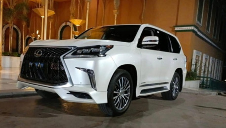 Cairo, Automotive, إيجار لكزس 570 بالسائق.. خدمة استقبال المطار ا