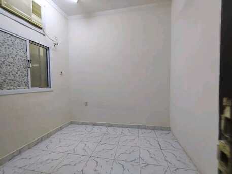 Hoora, Apartments, Flats, Houses & Villas, BHD 180/month,  2 BR,  Flat For Rent In Hoora With EWA Nearby Supreme Broasted