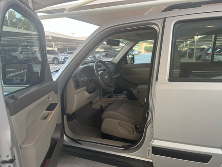 Khobar, Vehicles, Cars & Trucks , SAR 24000,  Jeep Liberty,  2008,  Automatic,  392000 KM,    V6 3.7L Sport