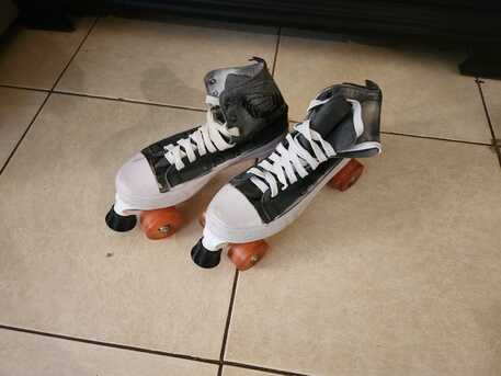 Dhahrat Laban, Electronics, SAR 100,  Household And Electronic Items