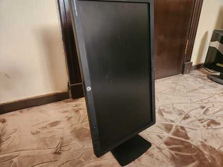 Dhahrat Laban, Electronics, SAR 100,  Household And Electronic Items