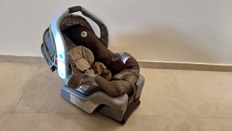 Riyadh, Baby & Kid Stuff, SAR 650,  Joniors Twin Stroller/ GRACO Stroller With Car Seat