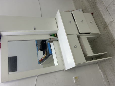 Tabuk City (PH), Furniture, SAR 1100,  Bed Room Set For Sale With Good Condition