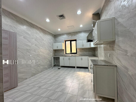 Kuwait City, Apartments/Houses, KWD 850/month,  4 BR,  Spacious Four Bedroom Floor For Rent In Salam