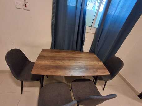 Riyadh, Furniture, SAR 450,  Coffee/Dining Table With 4 Chairs
