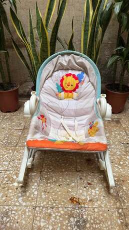 Riyadh, Baby & Kid Stuff, SAR 150,  Nuna Baby Stroller , Infant Car Seat , Baby Rocker / Baby Chair