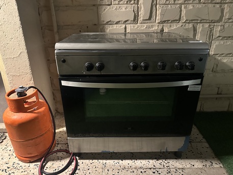 Riyadh, Appliances, SAR 400,  Cooking Range 5 Burner Westinghouse