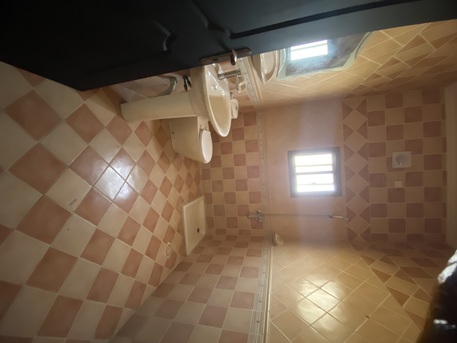 Paris, Rooms Available, Bd 110/month,  175 Sq. Meter,  Sharing Room For Rent With Ewa And Window Ac