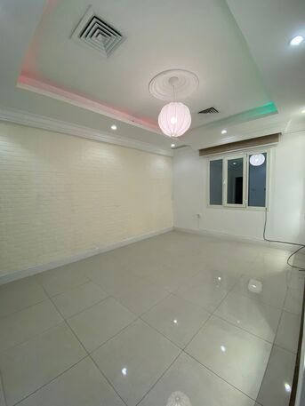 Kuwait City, Apartments/Houses, KWD 450/month,  3 BR,  For Rent: Luxurious Apartment With