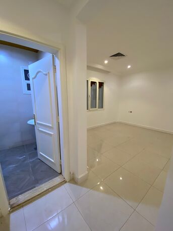 Kuwait City, Apartments/Houses, KWD 450/month,  3 BR,  For Rent: Luxurious Apartment With