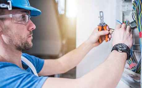 Dubai, Items Wanted, Nojoom Al Nakheel Electrical Maintenance Work