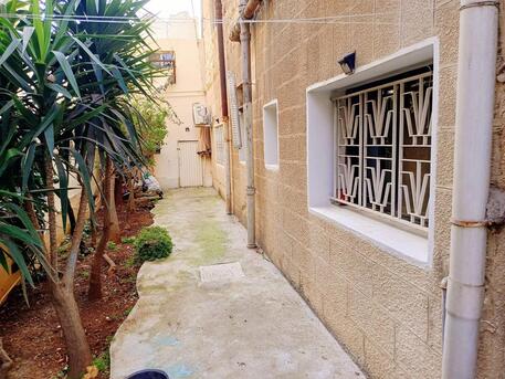Amman, Apartments/Houses, JOD 9600/year,  Furnished,  2 BR,  Ground Fully Furinshed 2B Apartment With Garden In Jabal Webdeh 00962777688956