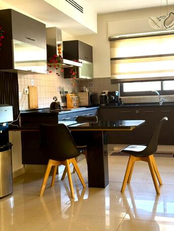 Amman, Apartments/Houses, JOD 10000/year,  Furnished,  3 BR,  Fully Furnished 3B Apart With Baconly In 4 Circle 00962777688956