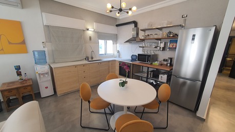 Amman, Apartments/Houses, JOD 9600/year,  Furnished,  2 BR,  Fully Furnished 2B Apartment In 4 Circle 00962777688956