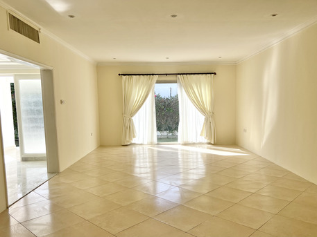 Saar, Villas, BHD 850,  Furnished,  420 Sq. Meter,  5BR Single-Storey Compound Villa With Large Private Garden | Barbar
