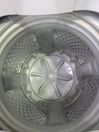 Al Malaz, Appliances, SAR 1,  For Sale: HAAM 10kg Top Load Washing Machine Same As New