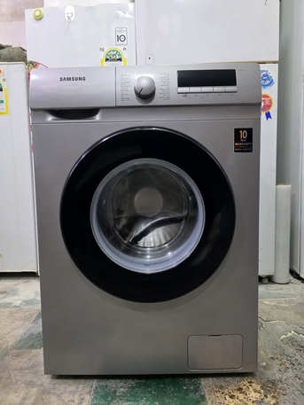 Al Malaz, Appliances, SAR 1,  For Sale: Samsung 7kg Top Load Washing Machine  Almost New