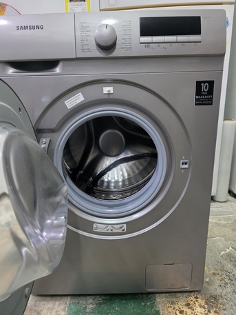 Al Malaz, Appliances, SAR 1,  For Sale: Samsung 7kg Top Load Washing Machine  Almost New