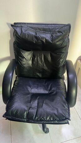 Riyadh, Household Items, Urgent Sale: Table, Chair, Coffee Maker Remaining