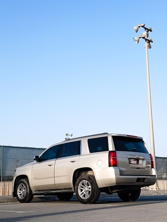 Zinj, Vehicles, Cars & Trucks , BHD 6900,  Chevrolet Tahoe,  2015,  Automatic,  256000 KM,    CAR FOR SALE