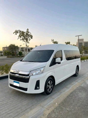 Cairo, Automotive, سافر بآمان ولمة عيلتك في مكان.. إيجار تويوتا 
