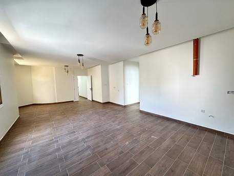 Manama, Apartments/Houses, BHD 280/month,  2 BR,  140 Sq. Meter,  Modern And Luxurious Flat Located In Al Daih, Very Close To The Seef Area And Bahrain Mall