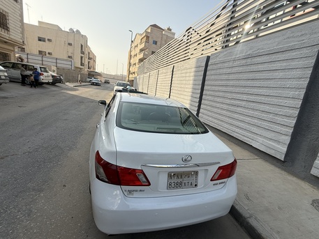 Dammam, Vehicles, Cars & Trucks , SAR 30000,  Lexus LS 350,  2009,  Automatic,  520000 KM,  I Want To Sell My LS 350 In Gud Condition