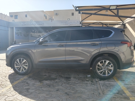 Riyadh, Vehicles, Cars & Trucks , SAR 66000,  Hyundai Santa Fe,  2019,  Automatic,  122500 KM,