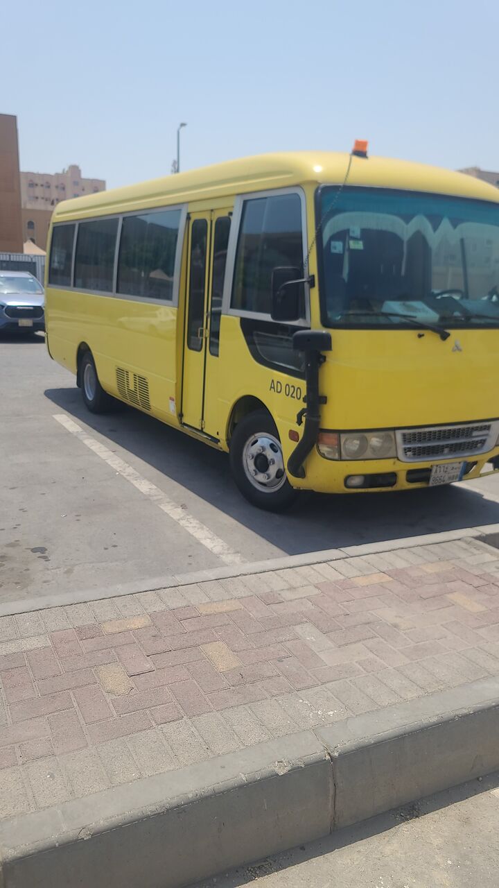 Jubail, Pick Up & Drop Off, Pick And Drop Service School And Company All Time Available Mitsubishi Rosa Bus 30 Passeng