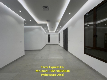 Mubarak Al-Kabeer, Apartments/Houses, KWD 900/month,  4 BR,  200 Sq. Meter,  Brand New 4 Master Bedroom Ground Villa Floor In Abu Fatira.
