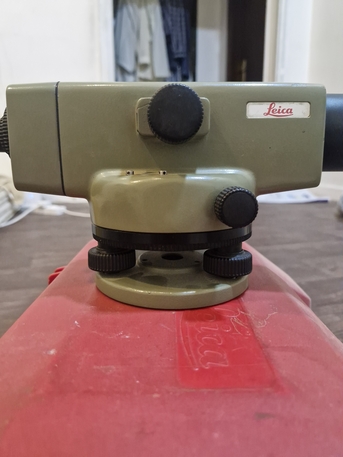 Riyadh, Free Items, SAR 5000,  Leica NAK2 Level High Accuracy Level