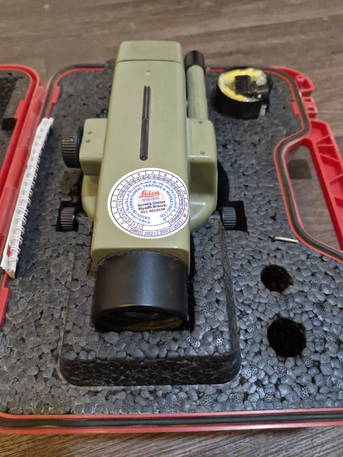 Riyadh, Free Items, SAR 5000,  Leica NAK2 Level High Accuracy Level